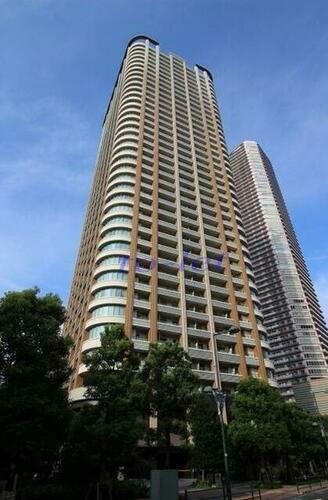 神奈川県川崎市中原区新丸子東３丁目 地上38階地下2階建 築11年10ヶ月