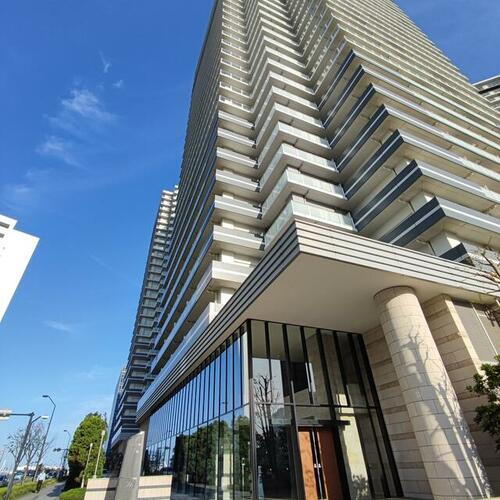 パシフィックロイヤルコートみなとみらいアーバンタワー