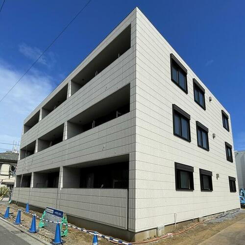 東京都板橋区大山西町  3階建