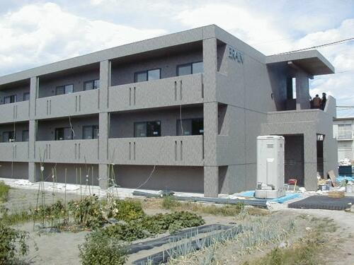 長野県安曇野市豊科吉野 築22年9ヶ月 2階建