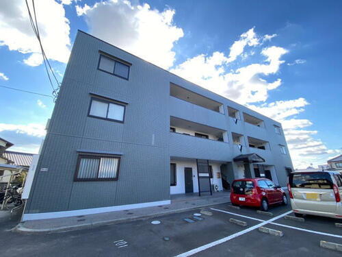 香川県丸亀市飯山町川原 賃貸アパート