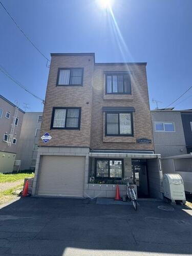 北海道札幌市白石区中央一条６丁目 賃貸アパート