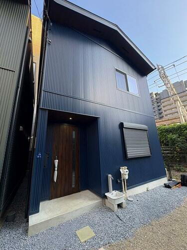 東京都港区芝４丁目 賃貸一戸建て