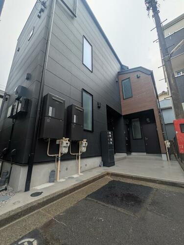 東京都大田区大森西２丁目  3階建