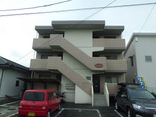 靴を脱がずに暮らしが始まる　土間がくれる自分仕様のライフスタル