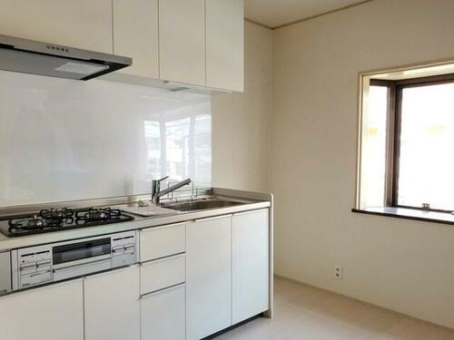 神奈川県横浜市港南区芹が谷５丁目 築42年4ヶ月 地上2階地下1階建