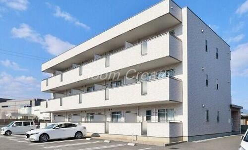 徳島県吉野川市鴨島町鴨島 3階建 築7年