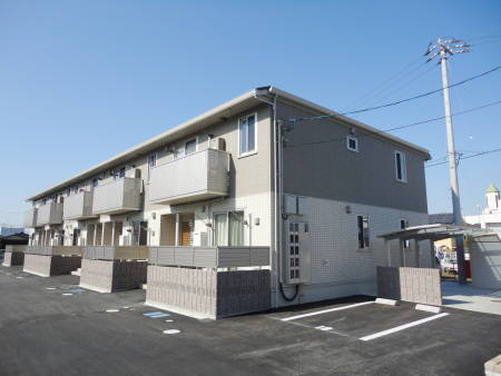 愛媛県新居浜市喜光地町１丁目 賃貸アパート