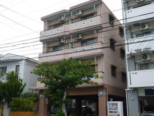 沖縄県那覇市赤嶺１丁目 4階建 築22年6ヶ月