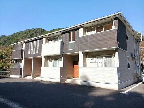 佐賀県武雄市武雄町大字富岡 賃貸アパート