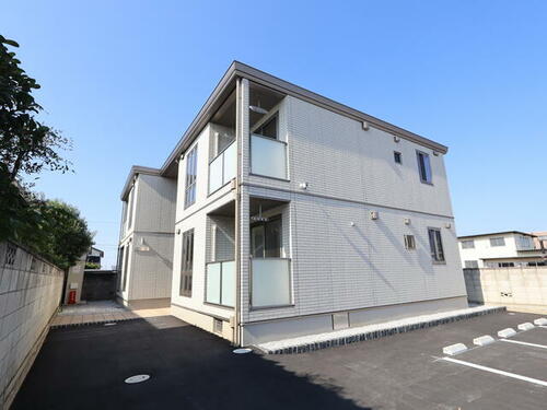 群馬県太田市新井町 2階建 