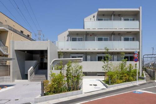 東京都杉並区永福３丁目 地上3階地下1階建 