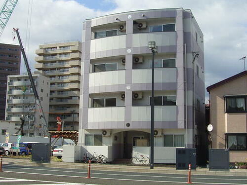 岩手県盛岡市大沢川原３丁目 築27年2ヶ月 4階建