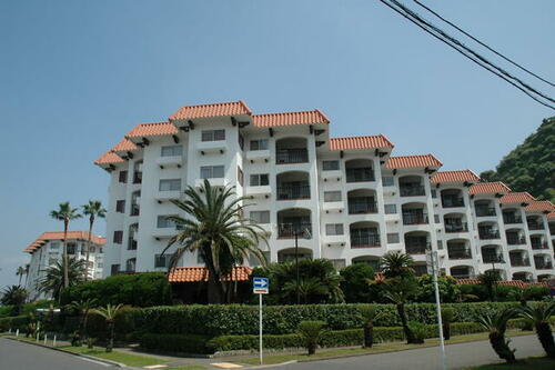 神奈川県逗子市小坪５丁目 築48年1ヶ月 6階建