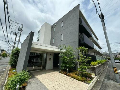 神奈川県横浜市港北区日吉本町６丁目 3階建 築12年3ヶ月