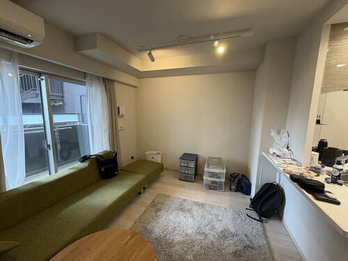 岡山県岡山市北区駅元町 築2年10ヶ月 15階建