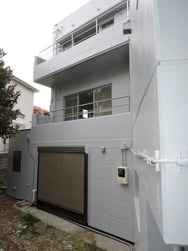 神奈川県横浜市戸塚区戸塚町 地上3階地下1階建 築43年9ヶ月