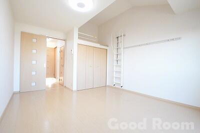 徳島県徳島市南二軒屋町新開 築20年4ヶ月 2階建