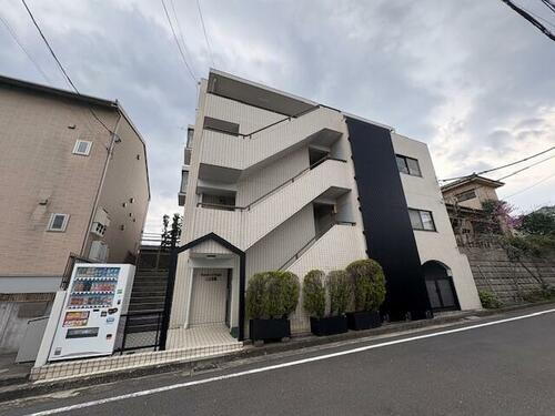 神奈川県横浜市緑区十日市場町 賃貸マンション