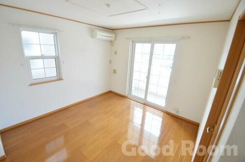 徳島県阿南市津乃峰町長浜 賃貸アパート