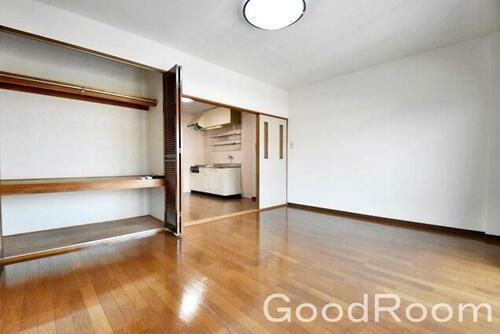 徳島県徳島市南二軒屋町３丁目 築34年10ヶ月 3階建