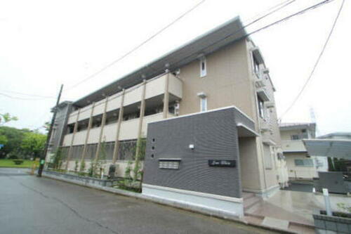 千葉県柏市松葉町２丁目 築10年5ヶ月 3階建