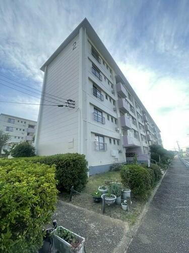 伊草団地２号棟