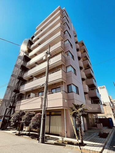 メゾン・ド・ユニヴェール