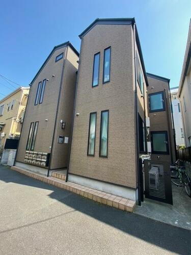 東京都中野区中野５丁目 築10年10ヶ月 2階建