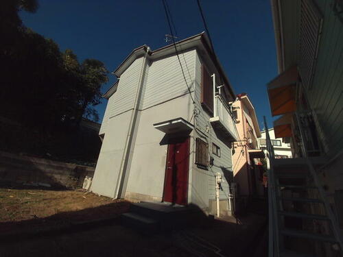 神奈川県横浜市南区清水ケ丘 賃貸一戸建て