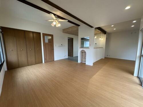 広々２４帖のＬＤＫデザイナーズリノベ戸建て　東郷