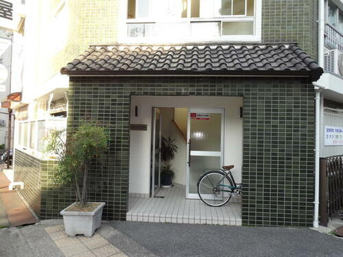 兵庫県神戸市中央区古湊通２丁目 築59年8ヶ月 4階建