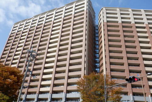 大阪府大阪市淀川区新高３丁目 築20年4ヶ月 22階建