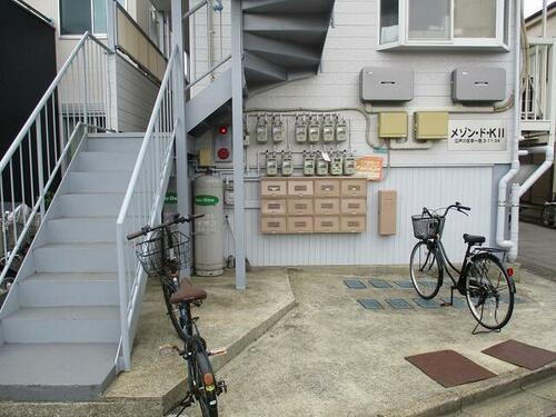 東京都江戸川区本一色３丁目 3階建 築34年6ヶ月