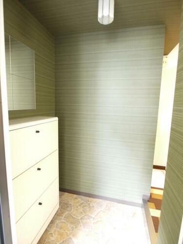 大阪府箕面市船場西１丁目 築28年12ヶ月 地上3階地下1階建