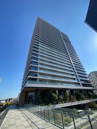 Ｂｒｉｌｌｉａ　Ｔｏｗｅｒ　箕面船場　ＴＯＰ　ＯＦ　ＴＨＥ　ＨＩＬＬ