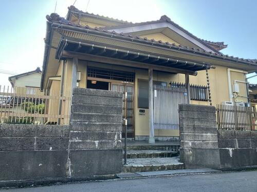 粟島町１丁目　貸家