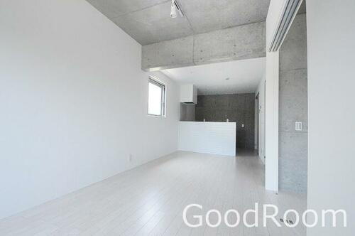 徳島県小松島市小松島町字南開 賃貸マンション