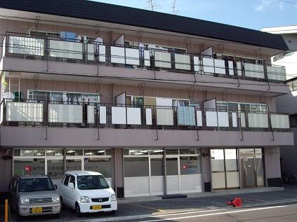 広島県広島市西区中広町２丁目 築42年11ヶ月 3階建