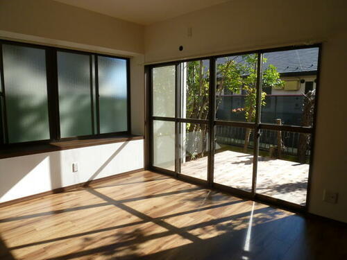 神奈川県横浜市磯子区中原４丁目 テラスハウス