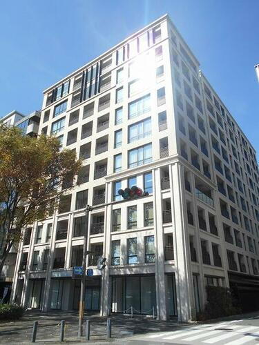 京都府京都市中京区麩屋町通御池上る上白山町 築9年9ヶ月 10階建