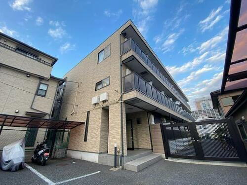 埼玉県さいたま市中央区下落合３丁目 築20年2ヶ月 3階建