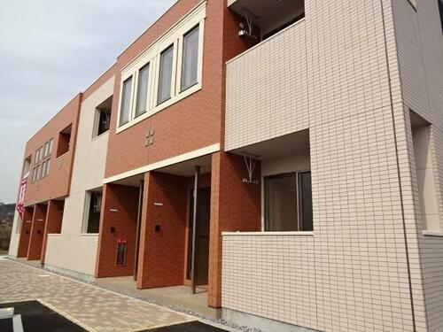 広島県福山市神村町 築9年12ヶ月 2階建