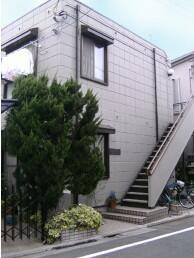 東京都目黒区上目黒３丁目 築38年10ヶ月 2階建