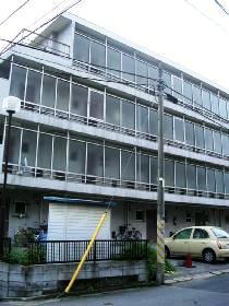 千葉県船橋市湊町２丁目 築51年6ヶ月 4階建