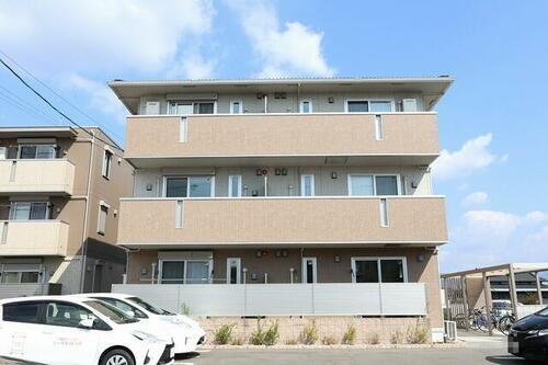 福岡県筑紫野市原田７丁目 3階建 築8年4ヶ月