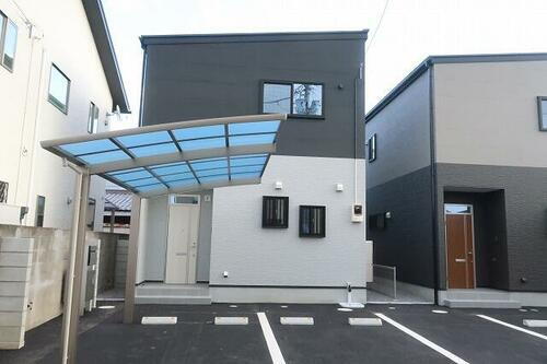 香川県仲多度郡多度津町桜川２丁目 2階建 