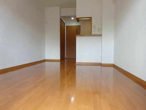 福岡県福岡市早良区次郎丸４丁目 築18年10ヶ月 3階建