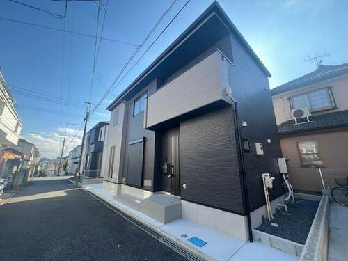 千葉県柏市常盤台  2階建