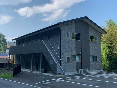 大分県竹田市大字会々 築5年1ヶ月 2階建